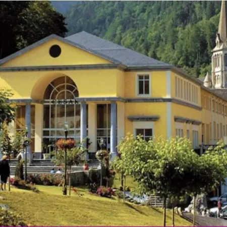 Chalet Chalet 3 6 Pers, Navette, Parking, Animaux Admis - Fr-1-401-263